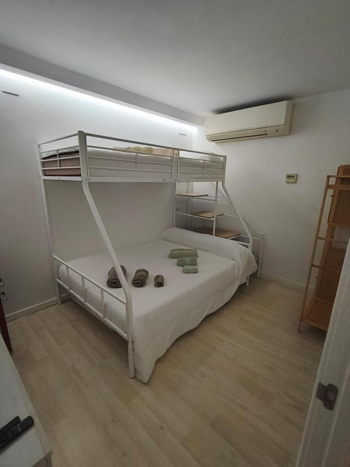 Mi Huesped Valencia, Aeropuerto Manises Aparthotel Eksteriør bilde